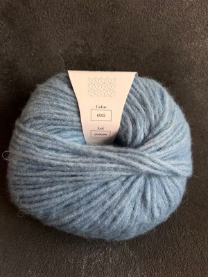 Infinity Design AIR (6052 синий джинс) 65% бэби альпака, 7% мериносовая шерсть, 28% полиамид 50 гр/150 м